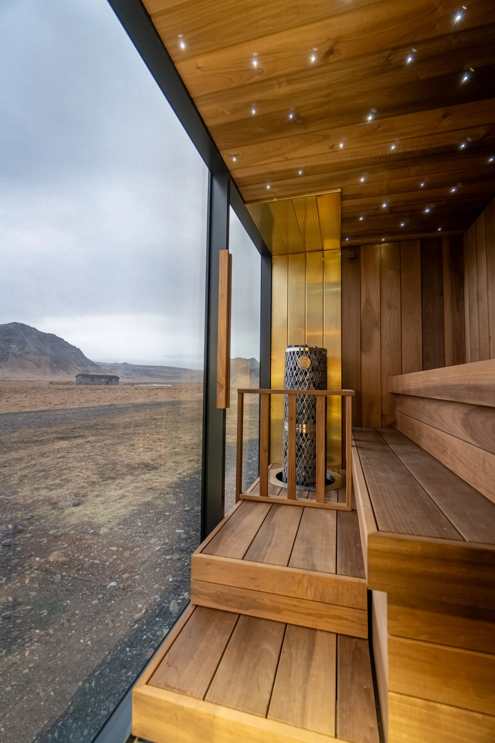 Sauna UMI Spa með stjörnulýsingu í viðarklæddu lofti
